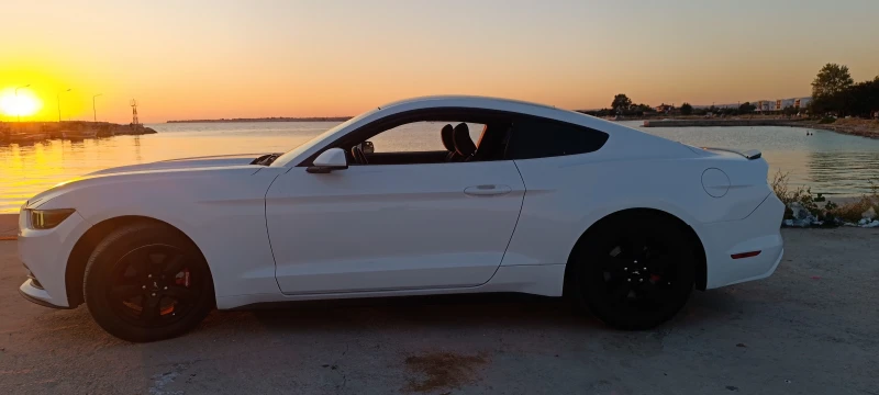 Ford Mustang 3.7 РЪЧКА / бартер за F150        , снимка 13 - Автомобили и джипове - 52997422