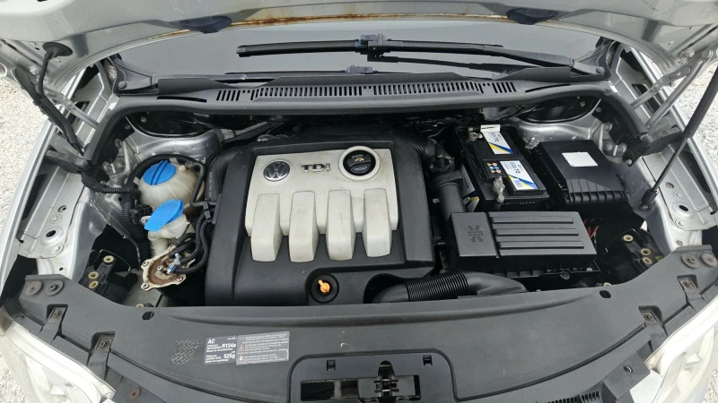 VW Touran 1.9TDI.101кс.6скорости.Отличен, снимка 15 - Автомобили и джипове - 53239742