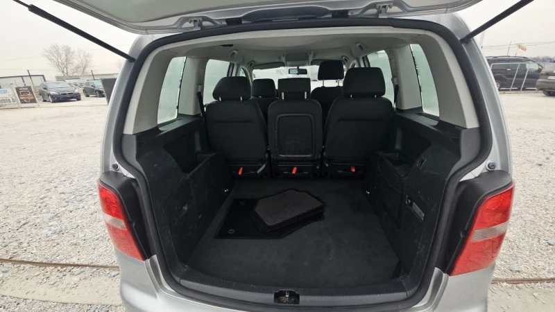 VW Touran 1.9TDI.101кс.6скорости.Отличен, снимка 13 - Автомобили и джипове - 53239742