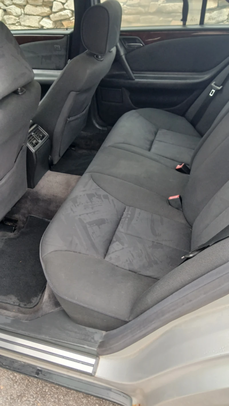 Mercedes-Benz E 250 Turbodiesel, снимка 8 - Автомобили и джипове - 53598046