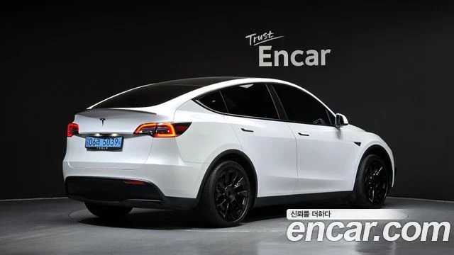 Tesla Model Y | Mobile.bg � ����������� 2