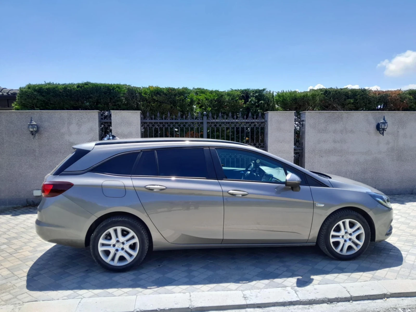 Opel Astra, снимка 1