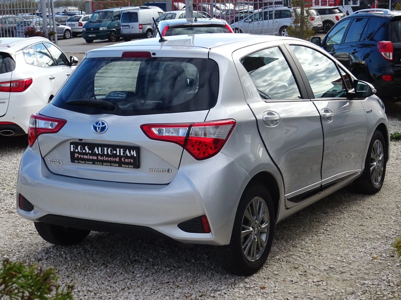 Toyota Yaris 1.5 Full Hybrid (HEV) E-CVT 5вр. Style - изображение 5