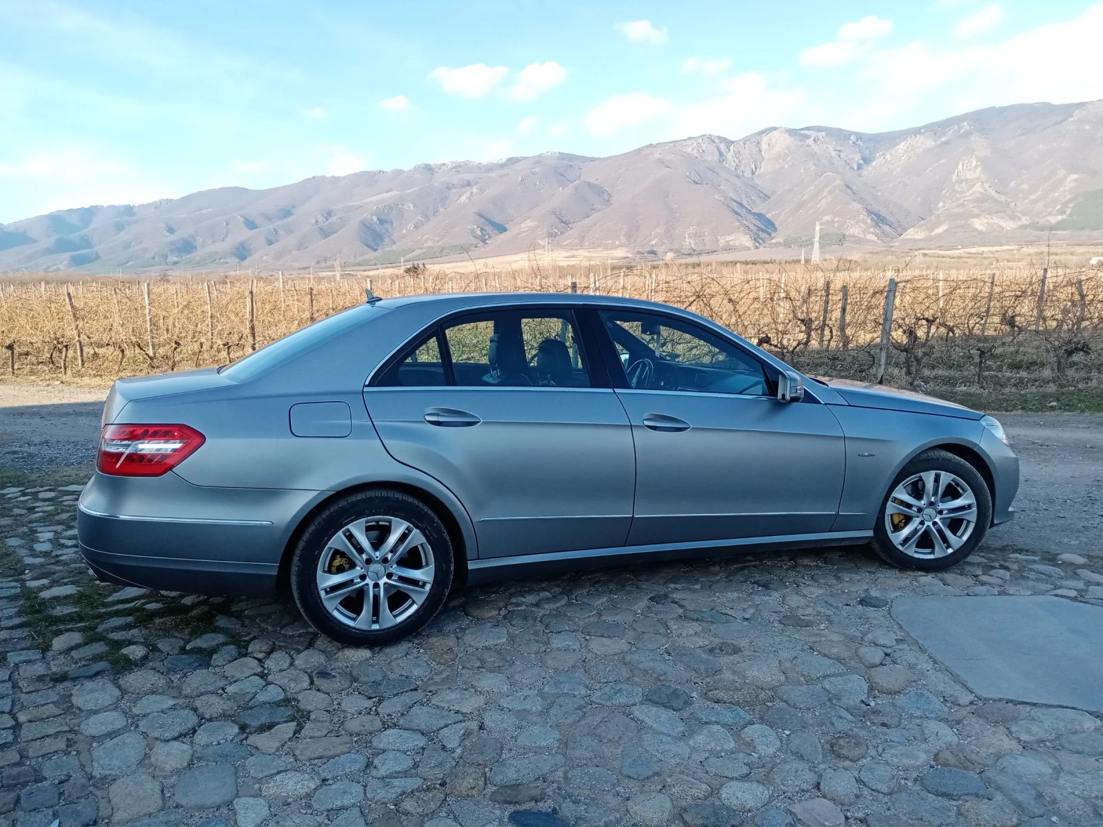 Mercedes-Benz E 350 Designo Grey matte - изображение 5