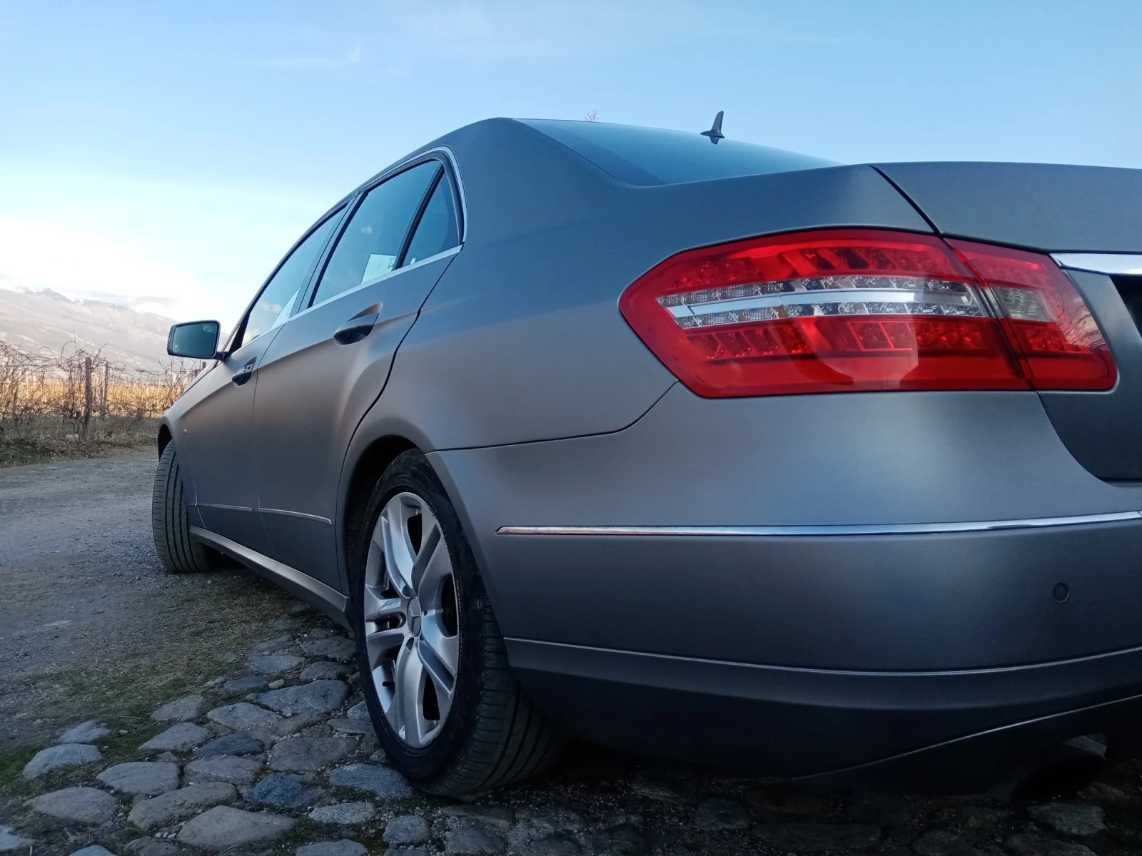 Mercedes-Benz E 350 Designo Grey matte - изображение 9