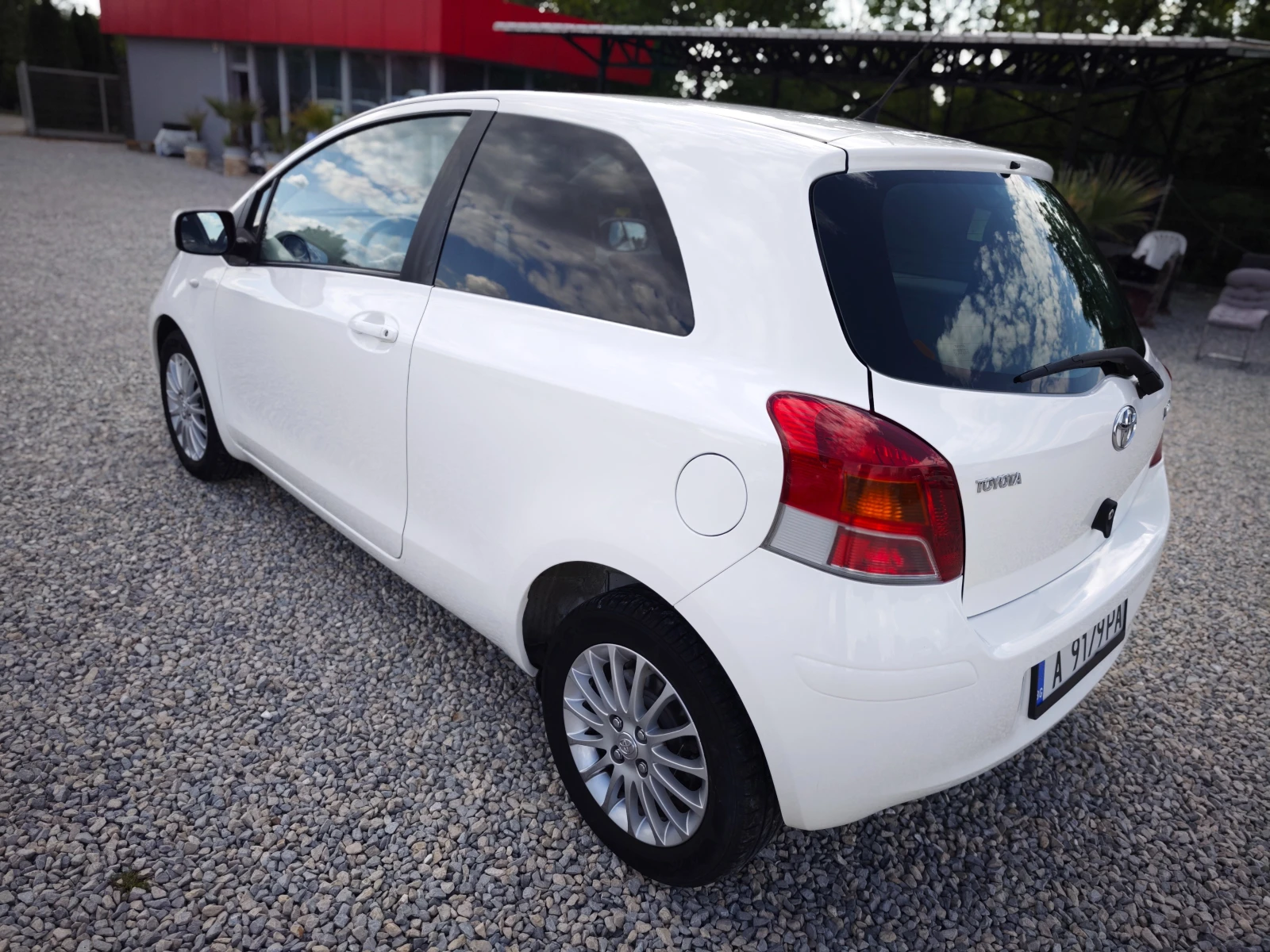 Toyota Yaris 4-ри ЦИЛИНДРОВ ДВИГАТЕЛ С ВЕРИГА/ВСИЧКО ПЛАТЕНО - изображение 8