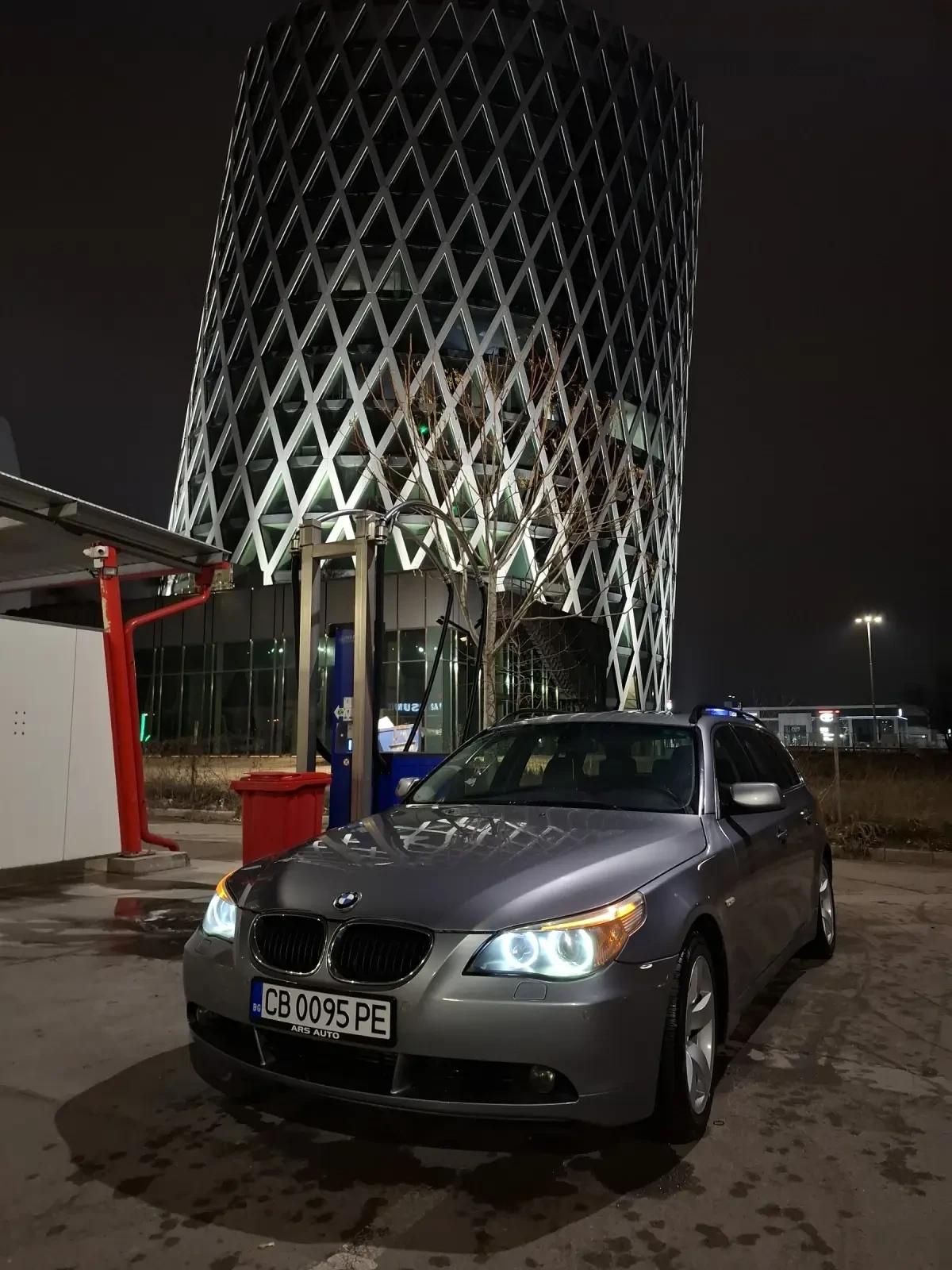 BMW 525 2 ключа / екстри  - изображение 10
