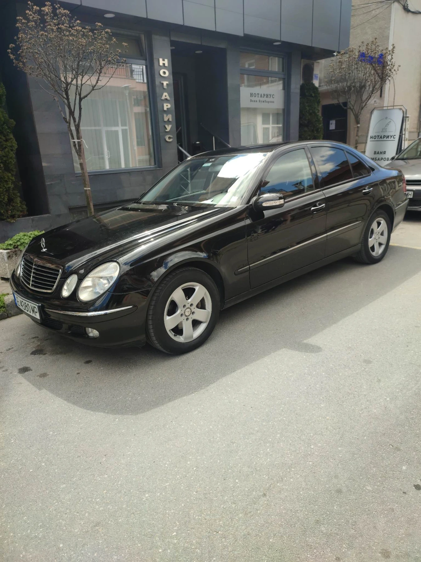 Mercedes-Benz E 220 E class - изображение 7