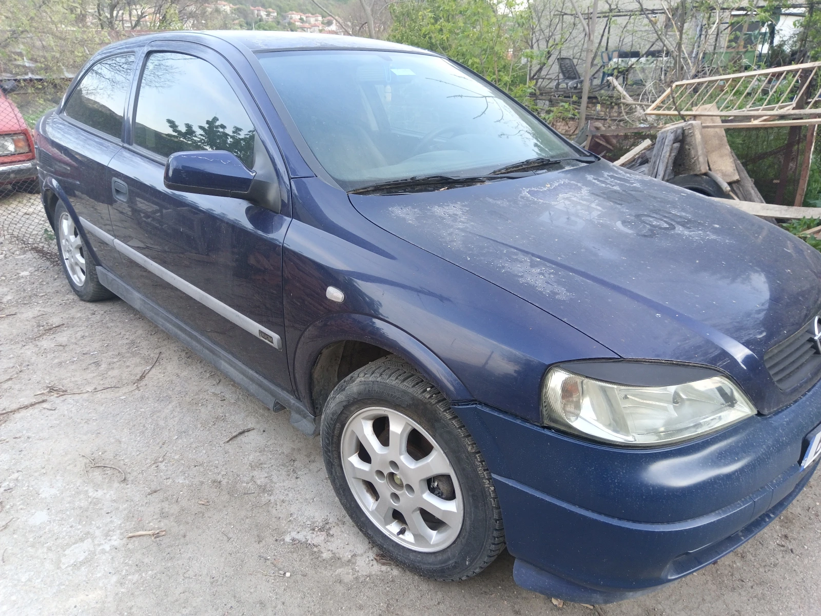 Opel Astra 1.2i - изображение 2