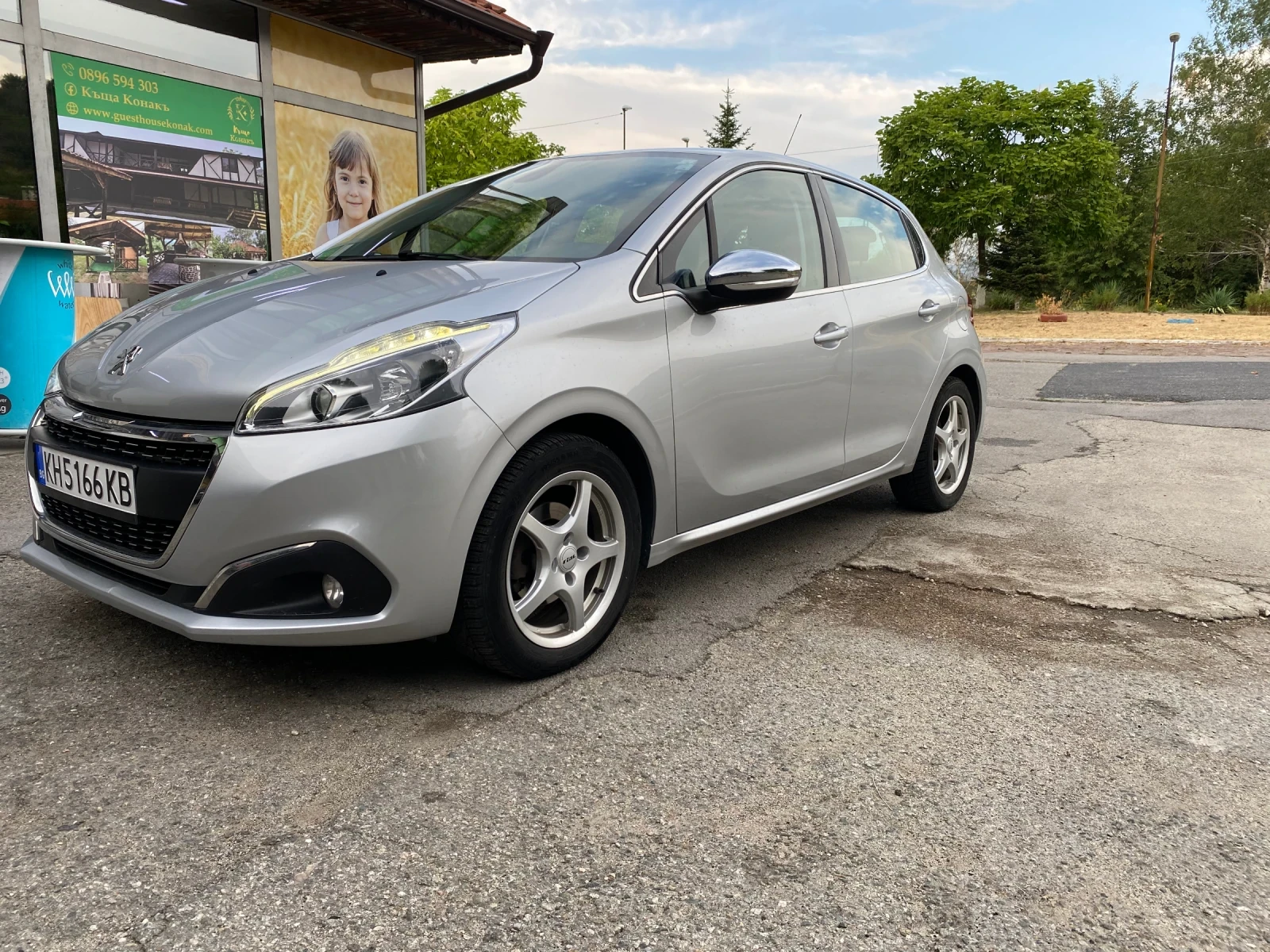 Peugeot 208  - изображение 2