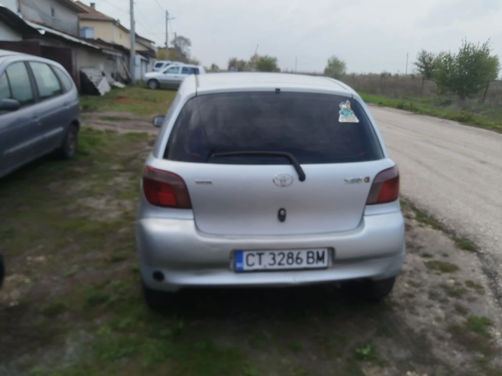 Toyota Yaris 1.0i Газ-бензин - изображение 2