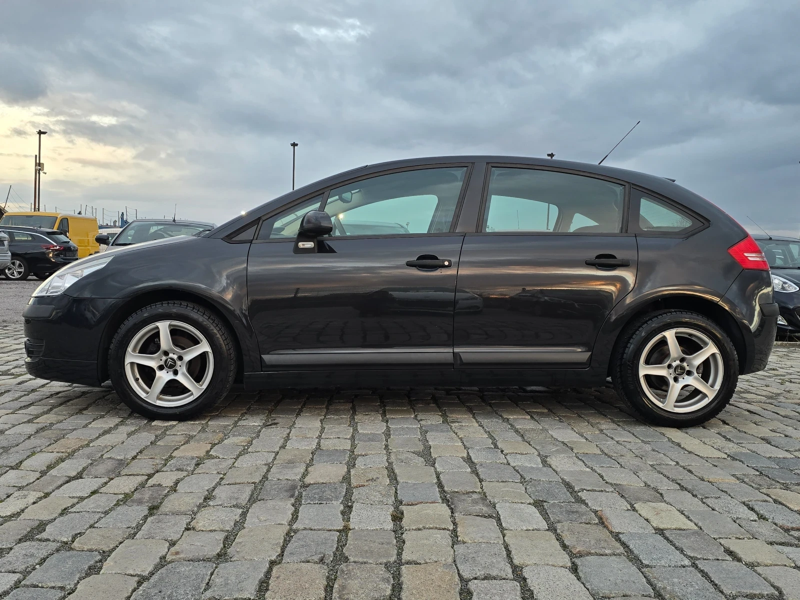 Citroen C4 1.4i  88  4 102142 .    | Mobile.bg   4