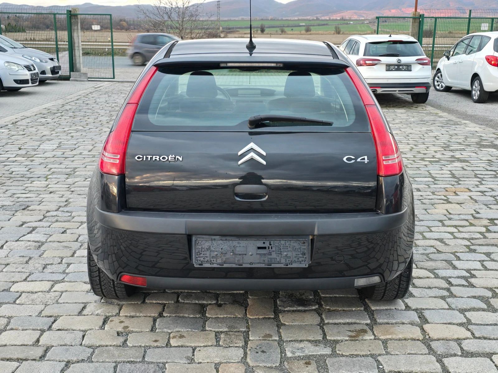 Citroen C4 1.4i  88  4 102142 .    | Mobile.bg   7