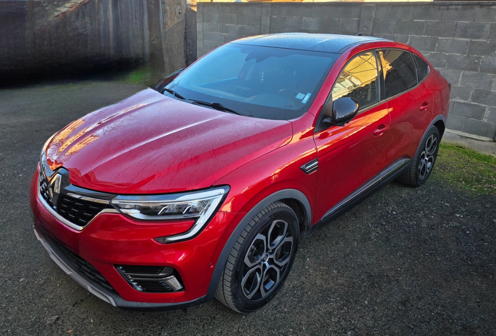 Renault Arkana Techno Hybrid, снимка 2 - Автомобили и джипове - 53813344