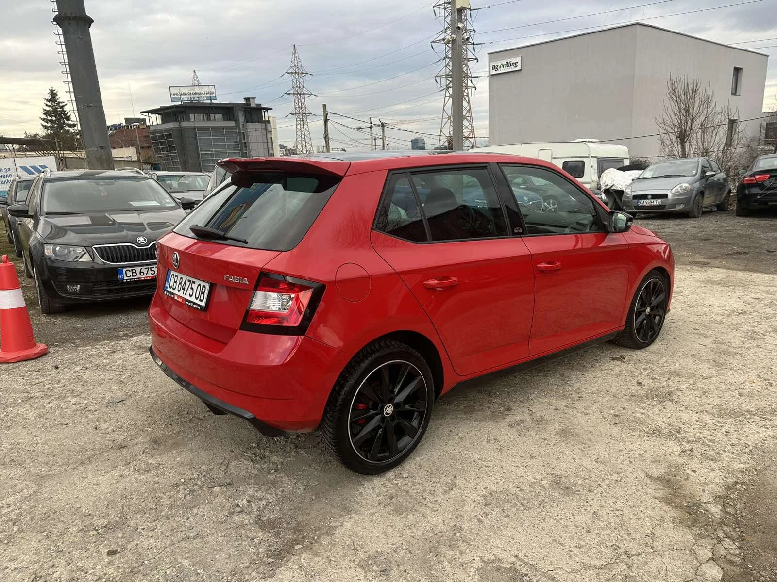 Skoda Fabia 1.2TSI Monte Carlo Distronic DSG 4-цилиндъра - изображение 3