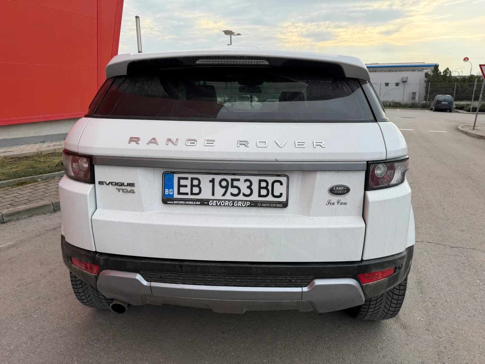 Land Rover Range Rover Evoque Обслужен* Вс* Платено* , снимка 6 - Автомобили и джипове - 53925097