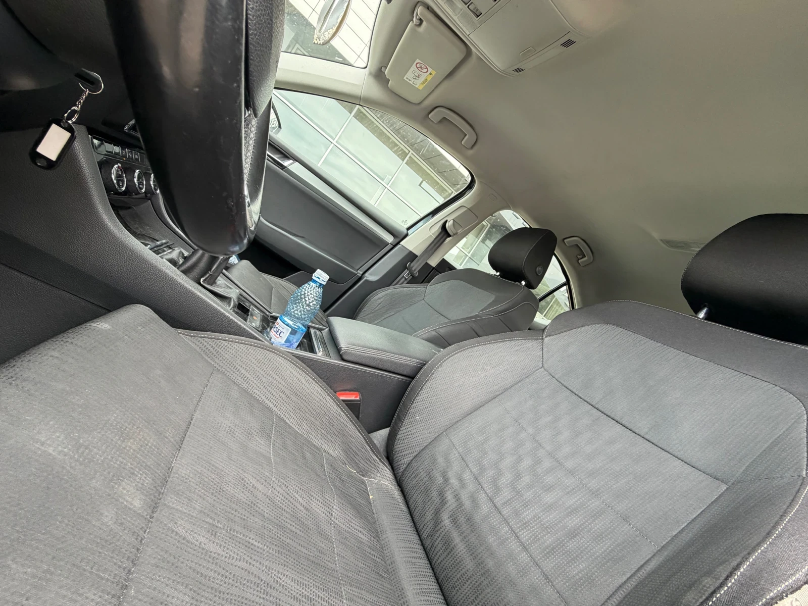 Skoda Superb 2.0D* Ръчка* 2019г, снимка 9 - Автомобили и джипове - 53925097