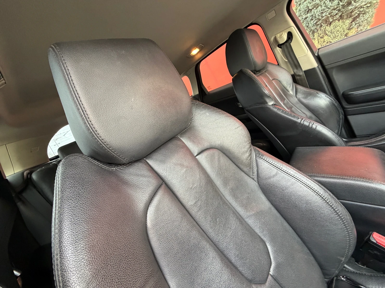 Land Rover Range Rover Evoque Обслужен* Вс* Платено* , снимка 9 - Автомобили и джипове - 53925097