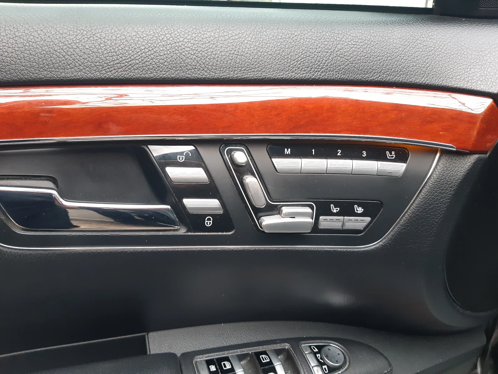 Mercedes-Benz S 320, снимка 10 - Автомобили и джипове - 53967305