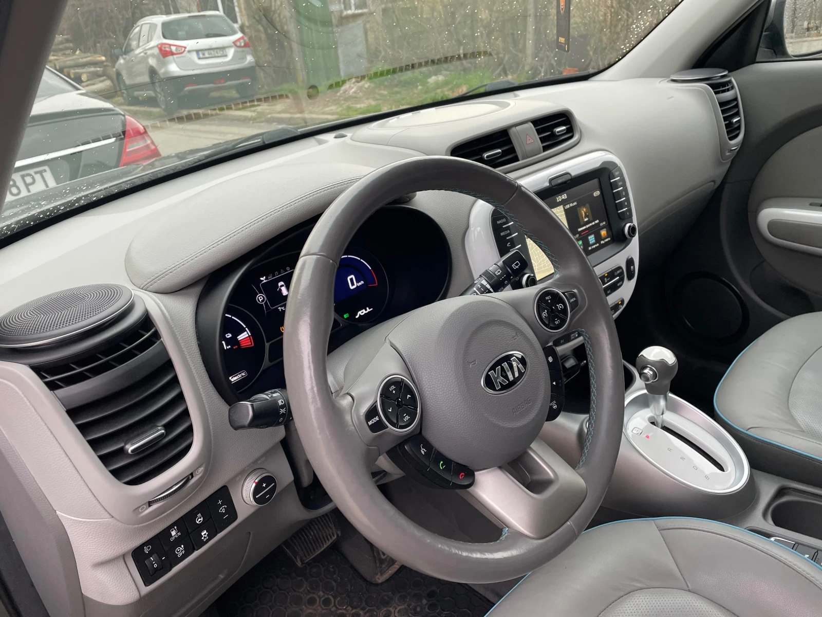 Kia Soul, снимка 12 - Автомобили и джипове - 53999878