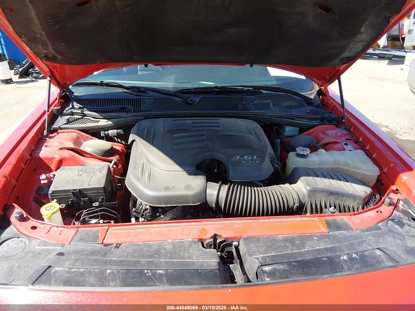 Dodge Challenger 3.6l Sxt, снимка 10 - Автомобили и джипове - 54204970