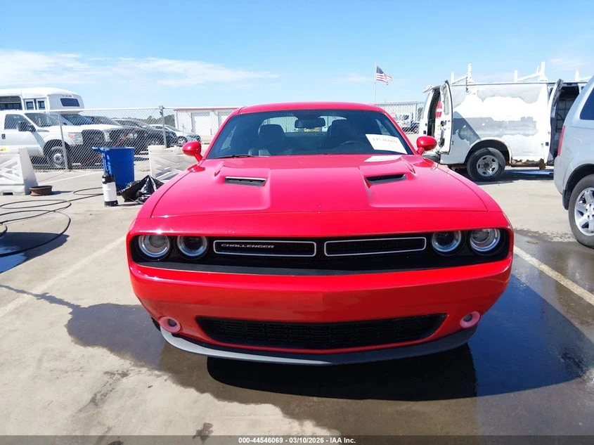 Dodge Challenger 3.6l Sxt, снимка 12 - Автомобили и джипове - 54204970