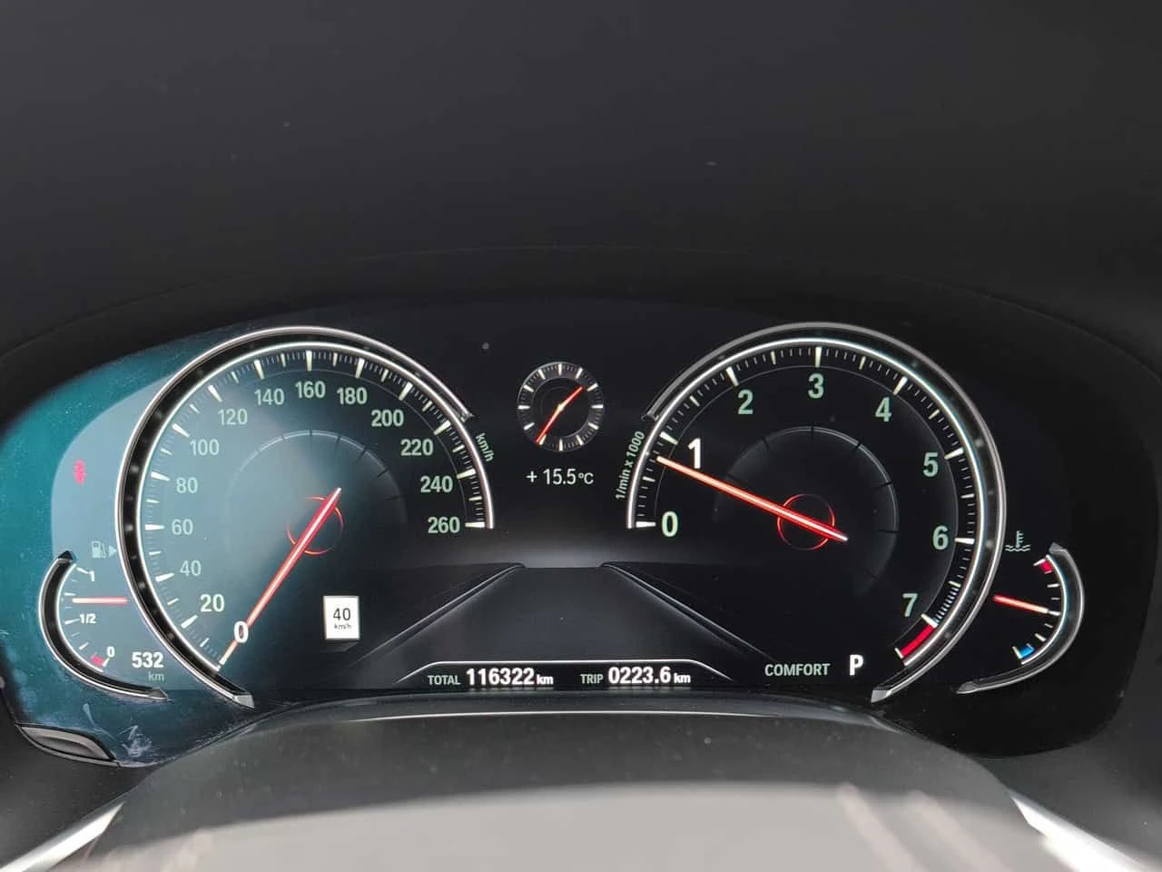 BMW 750 xDrive Sedan  CARFAX, снимка 8 - Автомобили и джипове - 54445639