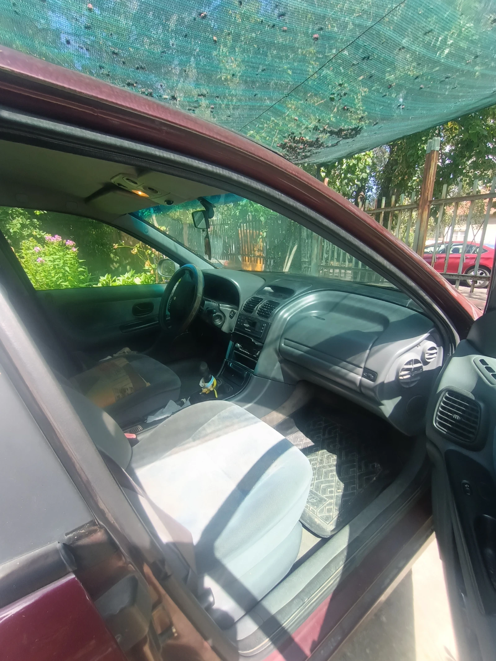 Renault Laguna, снимка 3 - Автомобили и джипове - 55160747