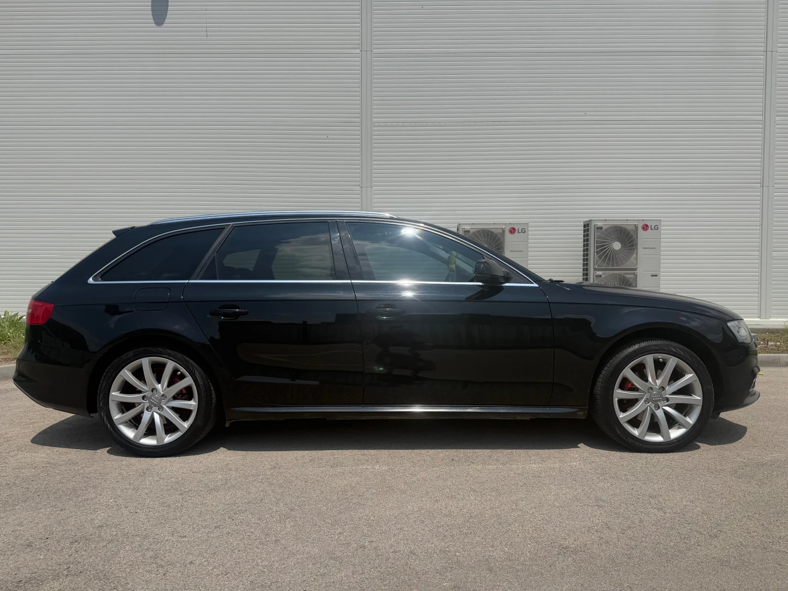 Audi A4 2.0 TDI, снимка 4 - Автомобили и джипове - 55296372