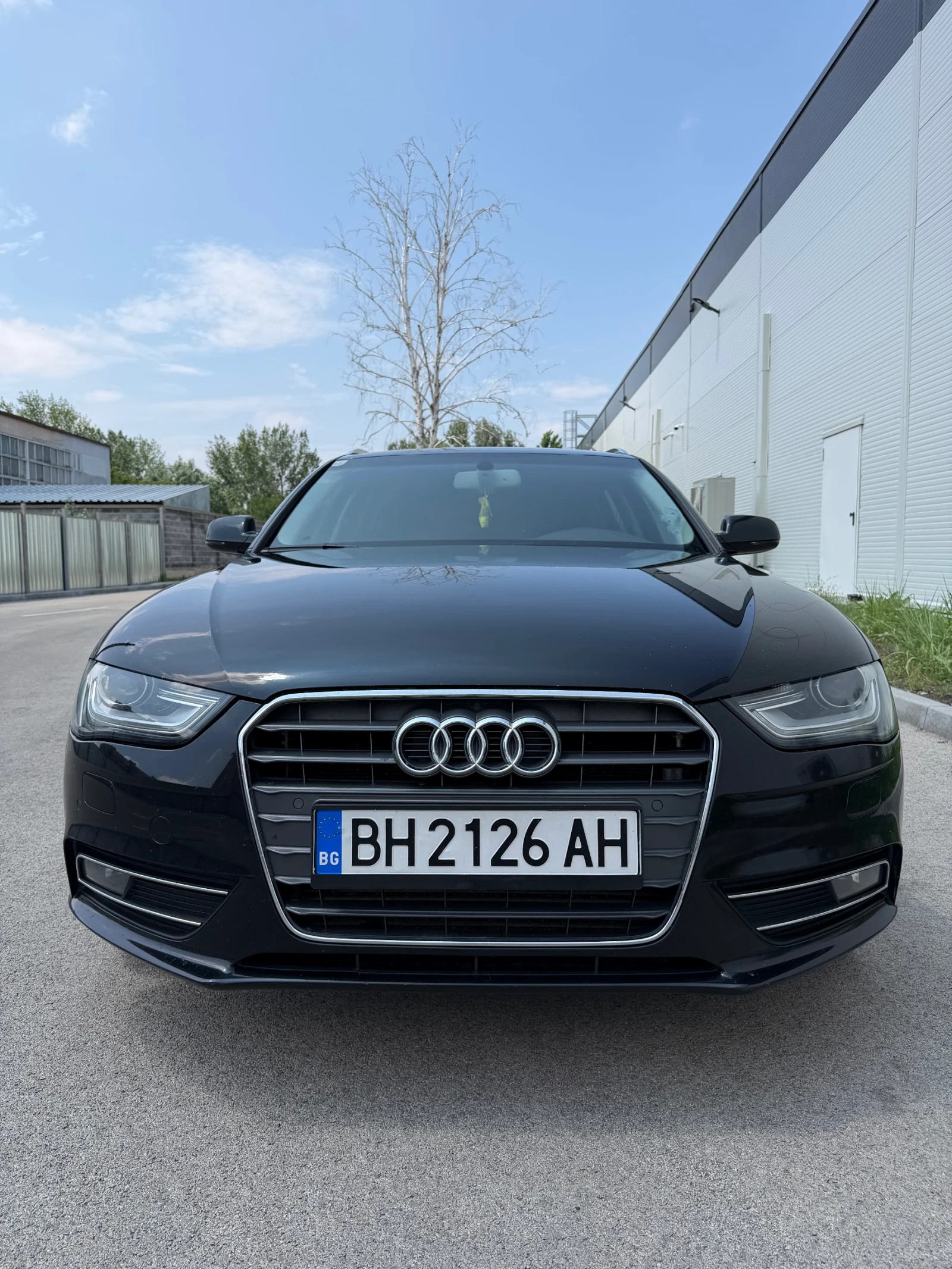 Audi A4 2.0 TDI, снимка 2 - Автомобили и джипове - 55296372