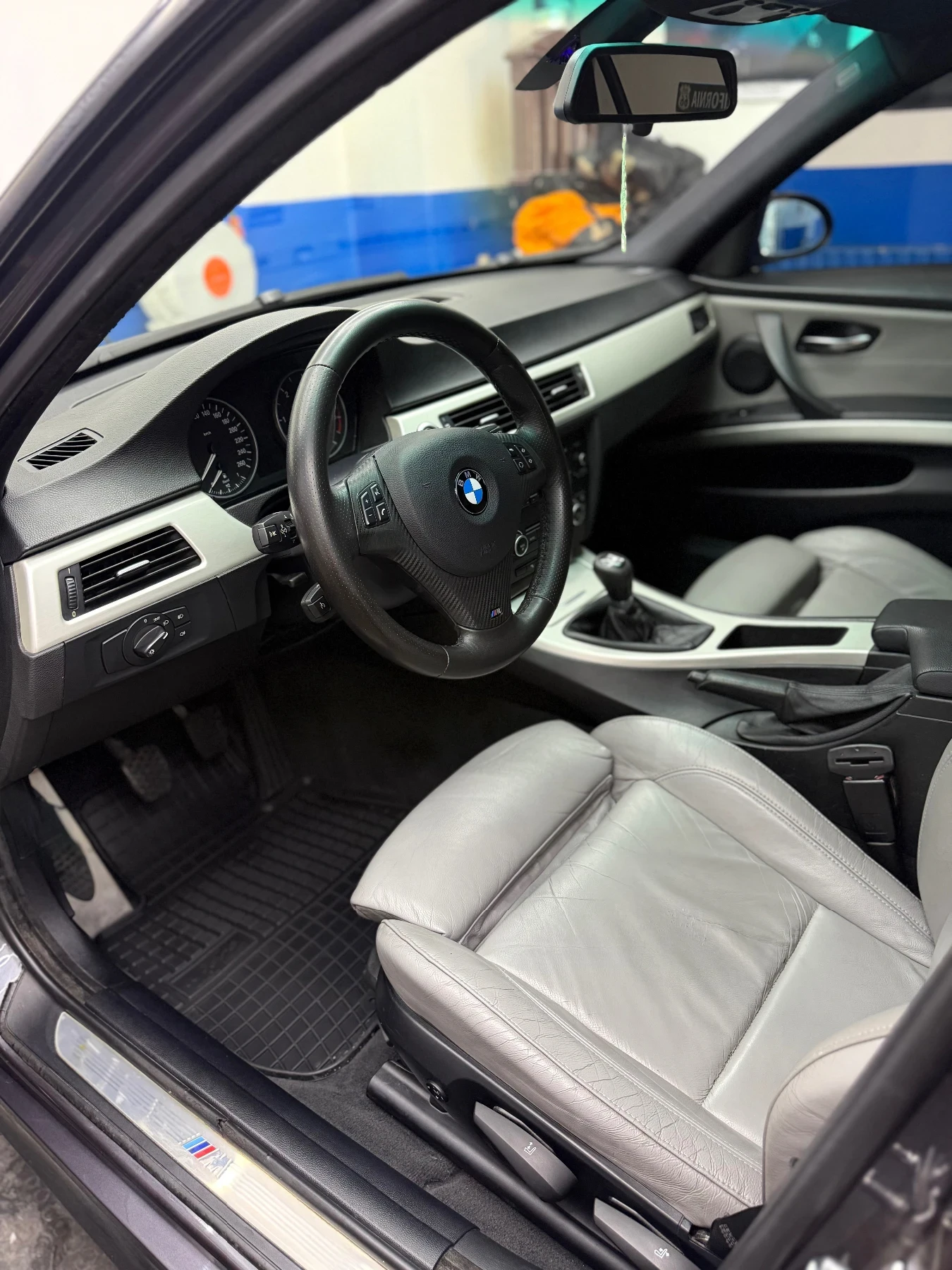 BMW 320 D, снимка 7 - Автомобили и джипове - 55300259