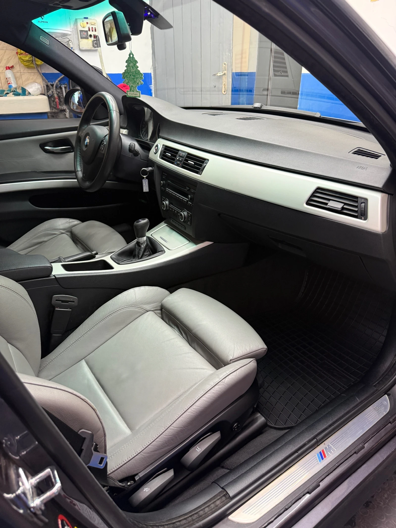 BMW 320 D, снимка 9 - Автомобили и джипове - 55300259
