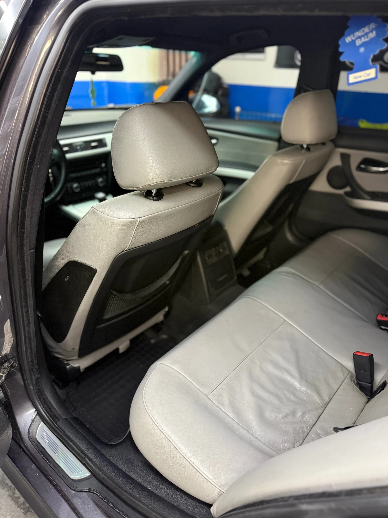 BMW 320 D, снимка 11 - Автомобили и джипове - 55300259
