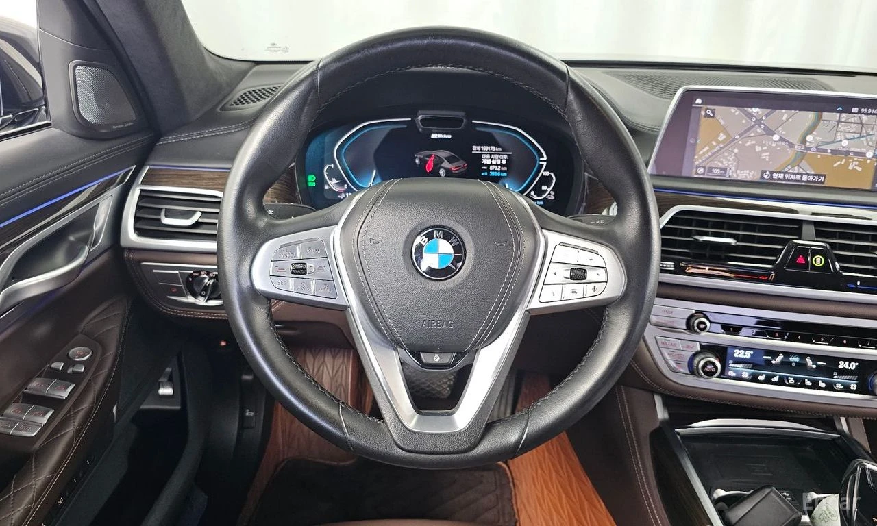 BMW 745 HYBRID* LASER* ДИСТРОНИК* ОБДУХВАНЕ* HARMON* KARDO, снимка 7 - Автомобили и джипове - 55707020