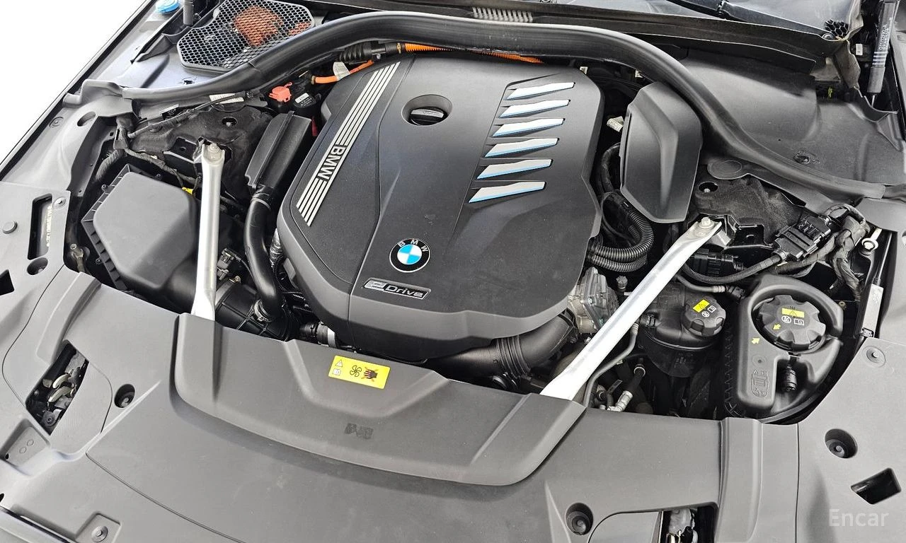 BMW 745 HYBRID* LASER* ДИСТРОНИК* ОБДУХВАНЕ* HARMON* KARDO, снимка 17 - Автомобили и джипове - 55707020