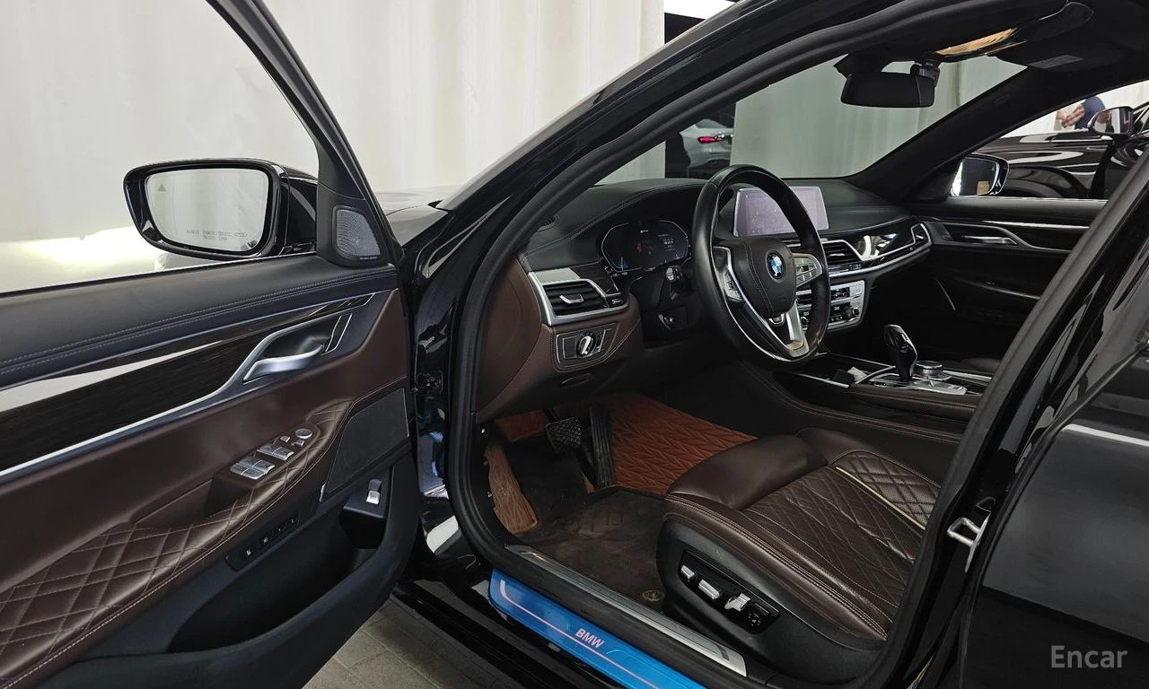 BMW 745 HYBRID* LASER* ДИСТРОНИК* ОБДУХВАНЕ* HARMON* KARDO, снимка 5 - Автомобили и джипове - 55707020
