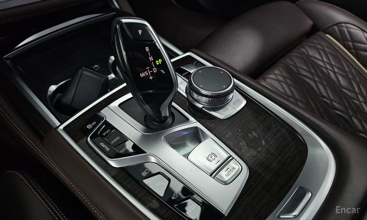 BMW 745 HYBRID* LASER* ДИСТРОНИК* ОБДУХВАНЕ* HARMON* KARDO, снимка 10 - Автомобили и джипове - 55707020