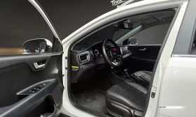 Kia Stonic Diesel 1.6 Trendy * НАЙ-ДОБРА ЦЕНА В БЪЛГАРИЯ* , снимка 11