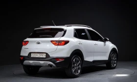 Kia Stonic Diesel 1.6 Trendy * НАЙ-ДОБРА ЦЕНА В БЪЛГАРИЯ* , снимка 2