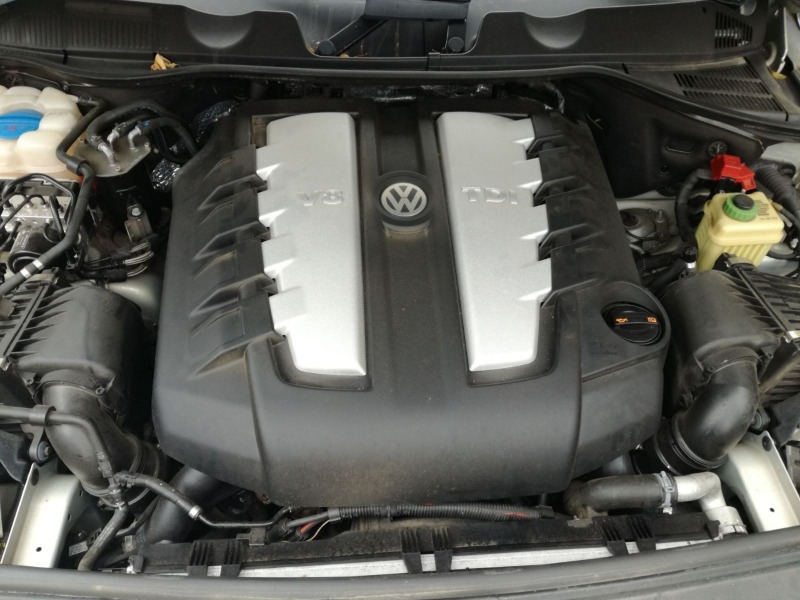 VW Touareg 4.2 V8 , снимка 15 - Автомобили и джипове - 45293778