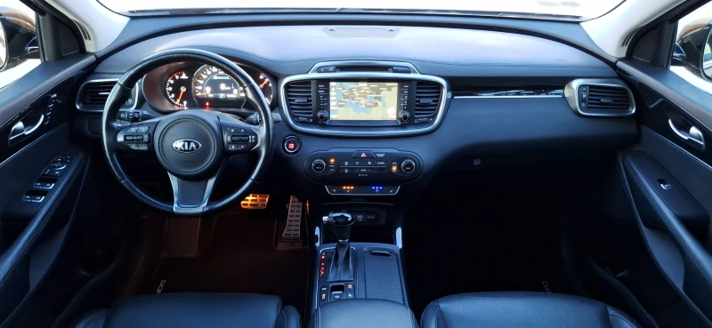 Kia Sorento  * PLATINUM* 2.2 CRDI* СЕРВИЗНА ИСТОРИЯ 105х.км, снимка 7 - Автомобили и джипове - 49964004