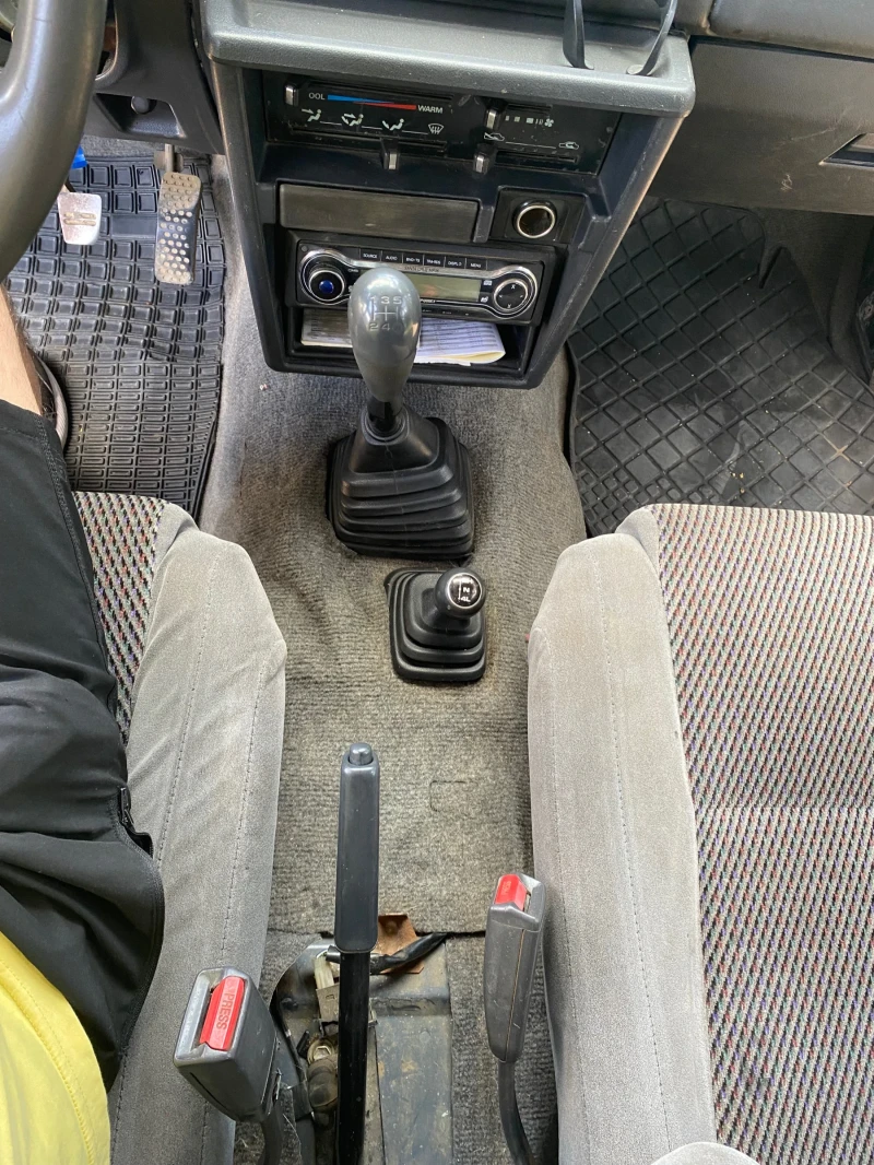 Daihatsu Rocky, снимка 13 - Автомобили и джипове - 51994217