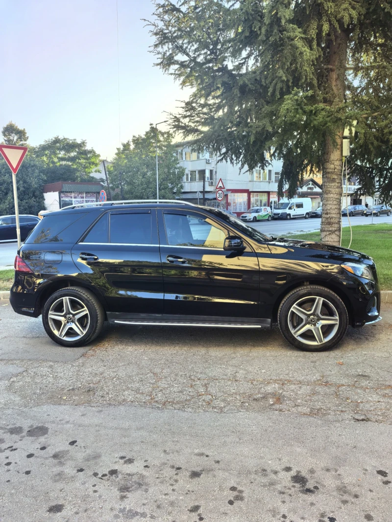 Mercedes-Benz GLE 400 AMG LINE* 4MATIC* PANO* 9G-Tronic, снимка 3 - Автомобили и джипове - 51115871