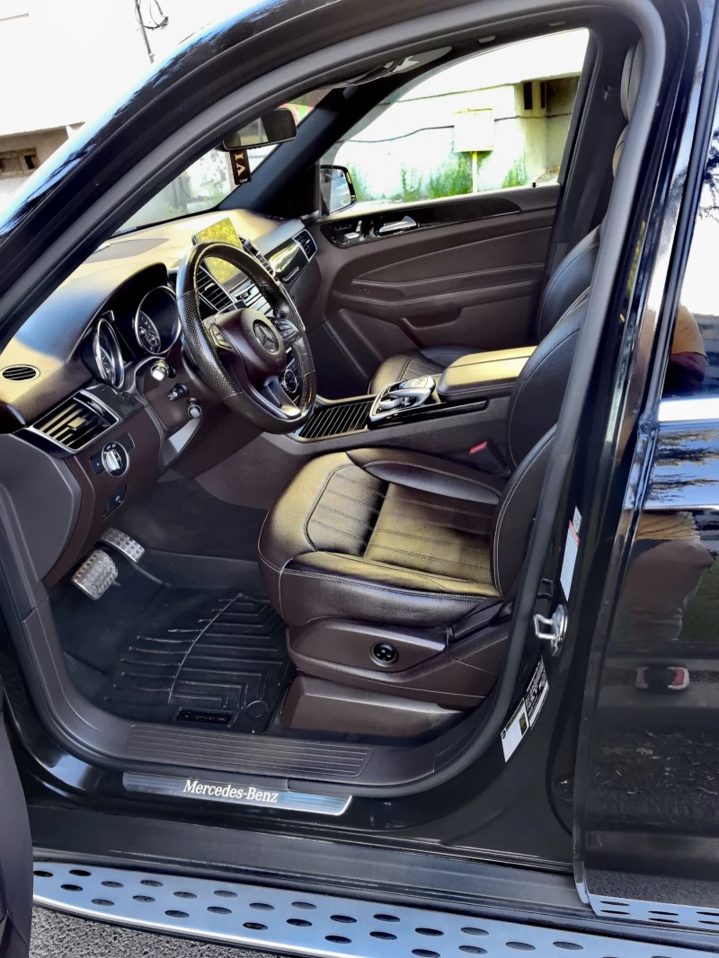 Mercedes-Benz GLE 400 AMG LINE* 4MATIC* PANO* 9G-Tronic, снимка 5 - Автомобили и джипове - 51115871