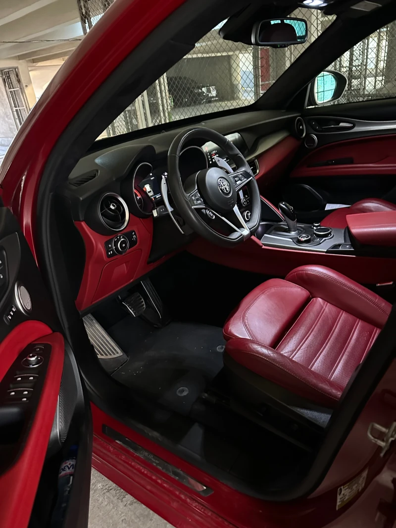 Alfa Romeo Stelvio Q4, снимка 13 - Автомобили и джипове - 52276576