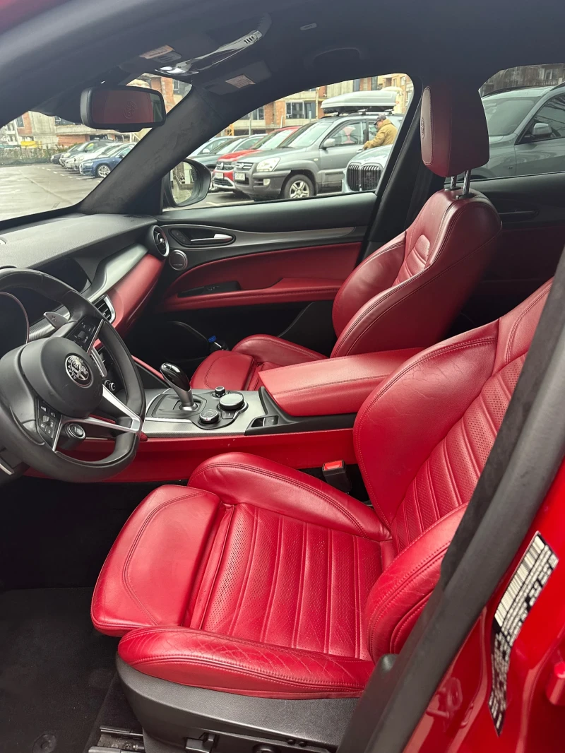 Alfa Romeo Stelvio Q4, снимка 12 - Автомобили и джипове - 53408975
