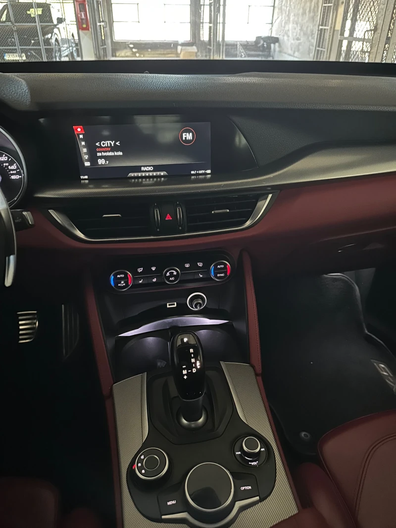 Alfa Romeo Stelvio Q4, снимка 10 - Автомобили и джипове - 52276576