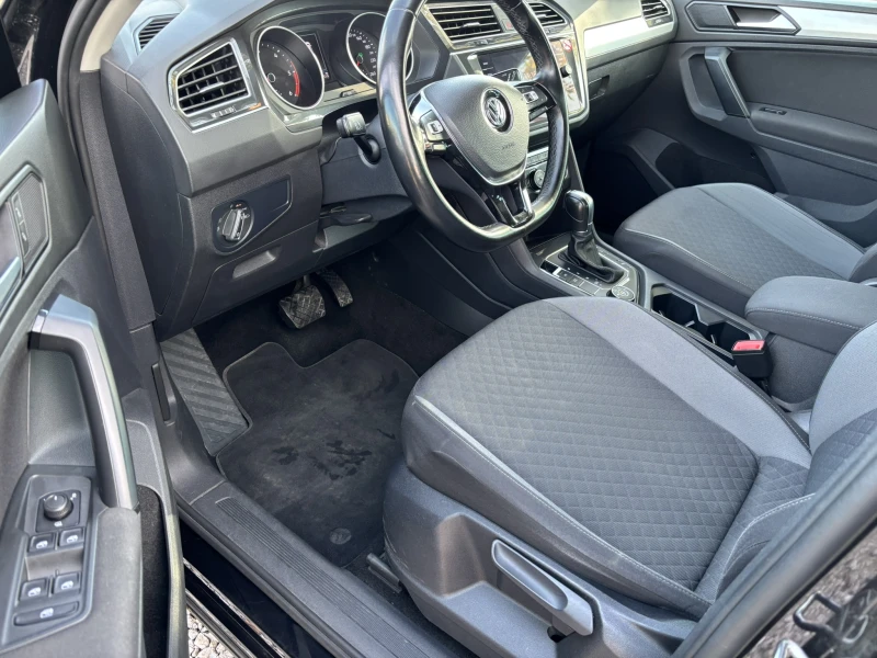 VW Tiguan Comfortline 2.0 TDI 4x4, снимка 7 - Автомобили и джипове - 52443744