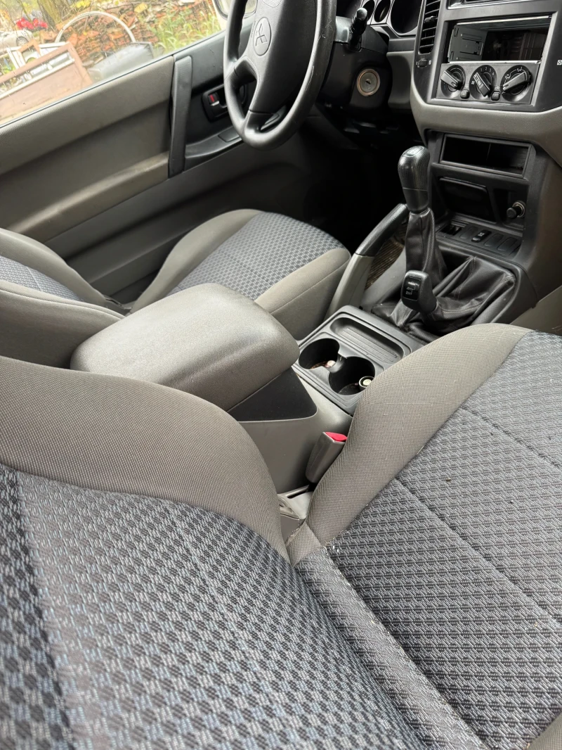 Mitsubishi Pajero 2.5 116, снимка 11 - Автомобили и джипове - 52466146