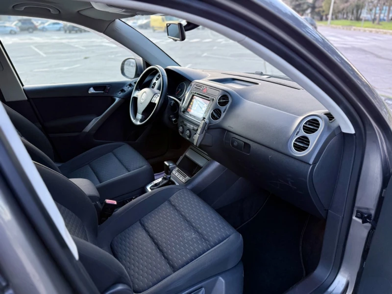 VW Tiguan 2.0TDI* 140HP* 4MOTION* AUTOMAT , снимка 16 - Автомобили и джипове - 52640490